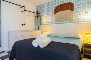 1 bedroom, desk, iron/ironing board, WiFi