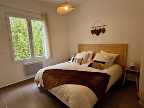 2 bedrooms, iron/ironing board, travel crib, WiFi