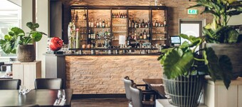 Luxury Glamping in Tent Lodge