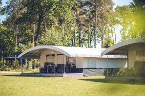 Tent | Exterior