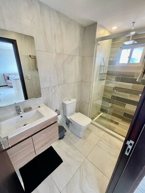 Towels, soap, shampoo, toilet paper