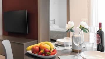 经典公寓式客房, 露台, 一层 | 餐厅