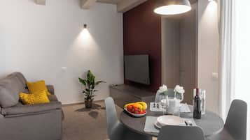 Classic Condo, Patio, Ground Floor | Living area
