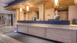 Apartment | Reception