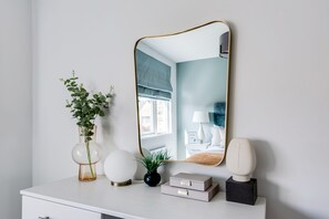 4 chambres, fer et planche à repasser, lit parapluie, Wi-Fi gratuit