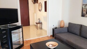 TV, offices - Lovely apartment in Acropolis museum (Athens)