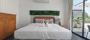4 bedrooms, iron/ironing board, free WiFi - Let's Relax Villa Pattaya - LRP4 (Pattaya)