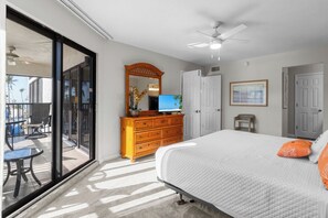 2 bedrooms, iron/ironing board, free WiFi, bed sheets - 2 Bedroom, 2 Bath Condo With Great View of the Beach! (Sanibel)