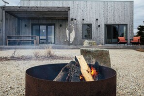 Terrace/patio - Oceanfront Retreat w/ Nordic Sauna & Private Beach Experience (Moser River)