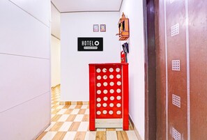 House | Reception - Hotel O Jail Road Rajouri Garden (New Delhi)