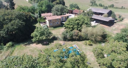 Charming gĂźte in beautiful SW France countryside