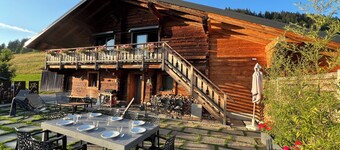 Restored farmhouse 8/12 pers 140 m2, luxury amenities. Pets allowed