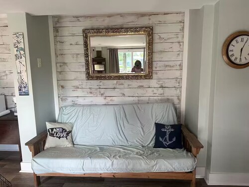 Sittin’ on the dock of the Bay