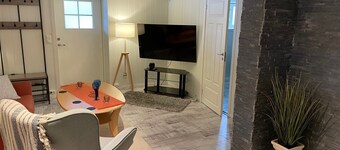 Frednes Cosy Retreat - Centrally located! Free parking and WIFI