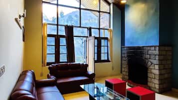 Habitación doble Deluxe, balcón, vista a la montaña | Wifi gratis