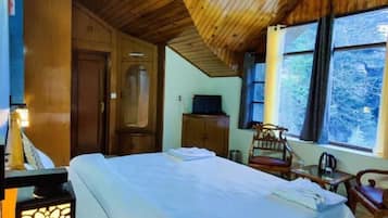 Deluxe Double Room, Balcony, Mountain View | Free WiFi