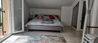 Private room with Angelu in Anglet villa