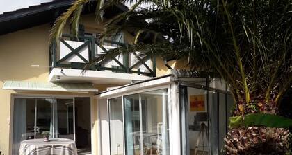 Angeluko room in Anglet villa