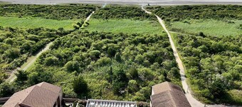 Coastal Charm Meets Cozy Comfort - 1BR Beachside Beauty!