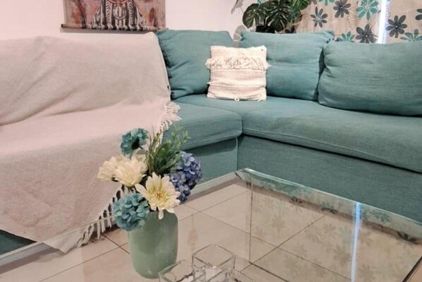 Maison | Coin séjour | Cheminée