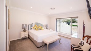 4 habitaciones, tabla de planchar con plancha y wifi gratis 