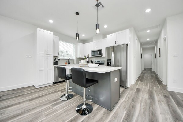 Fridge, microwave, oven, stovetop