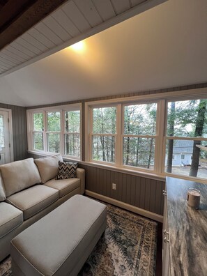 Smart TV - Loon Cove Alton Bay Lake House (Alton)