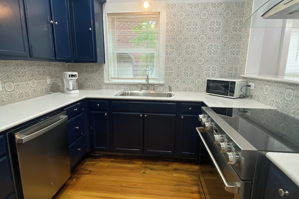 Microones, forn, placa de cuina i rentaplats