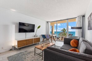 Interior - 408 On Hutchinson Island  (Jensen Beach)