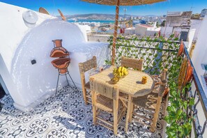 屋外ダイニングエリア