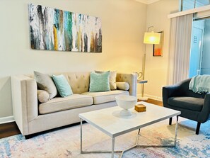 Smart-TV, Tischtennisplatte