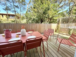 Outdoor dining - Villa Coco Beach 11 by Agence Bru - 539064 (Lacanau)