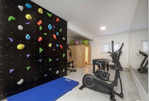Villa, 6 Bedrooms, Accessible, Smoking | Fitness facility