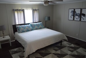 3 bedrooms, WiFi, bed sheets