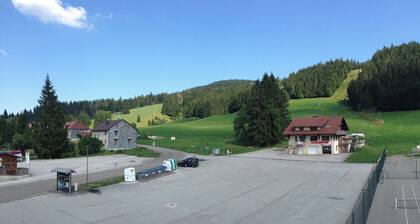 Welcome to the OH JURA ski and hiking duplex!