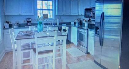 Charming 3-bedroom house with AC, WiFi in wonderful Morganton