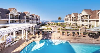 Charming resort in superb Carlsbad Village with ocean view - June 28 to July 5th