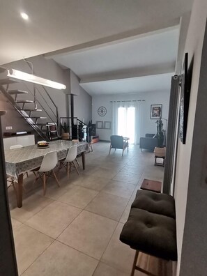 Interior - Beautiful villa 8 minutes from Nîmes (Bouillargues)