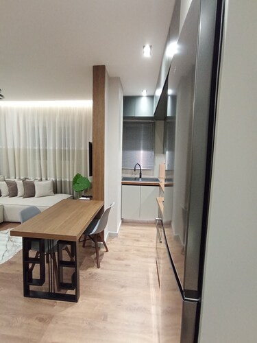 EA'S Luxury Apartments Korca Albania 
Call me watsapp+355689090306/+355694876130