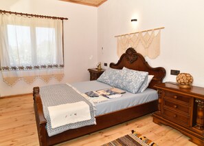 Family House, Sea View