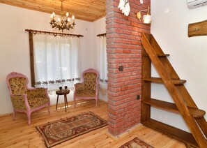 Family House, Sea View