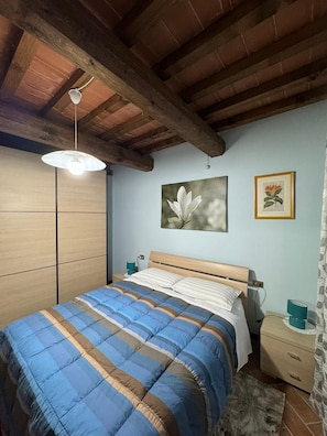 1 camera, Wi-Fi, lenzuola
