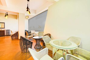 House | Dining - Super Collection O Singasandra Hosa Road (Bengaluru)