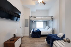 4 bedrooms, desk, iron/ironing board, travel cot