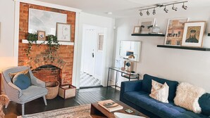 TV, fireplace - Spacious Historic home near 12 South with easy access to local attractions (Nashville)
