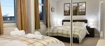 Inverness Haven - 2 bedroom apartment with private parking & garden