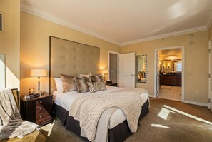 1 soverom, skrivebord, strykejern/-brett og wi-fi (inkludert)