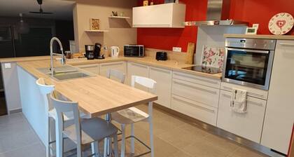 Gßte "La Clématite" in the heart of the 7 valleys region. Ideal for families!