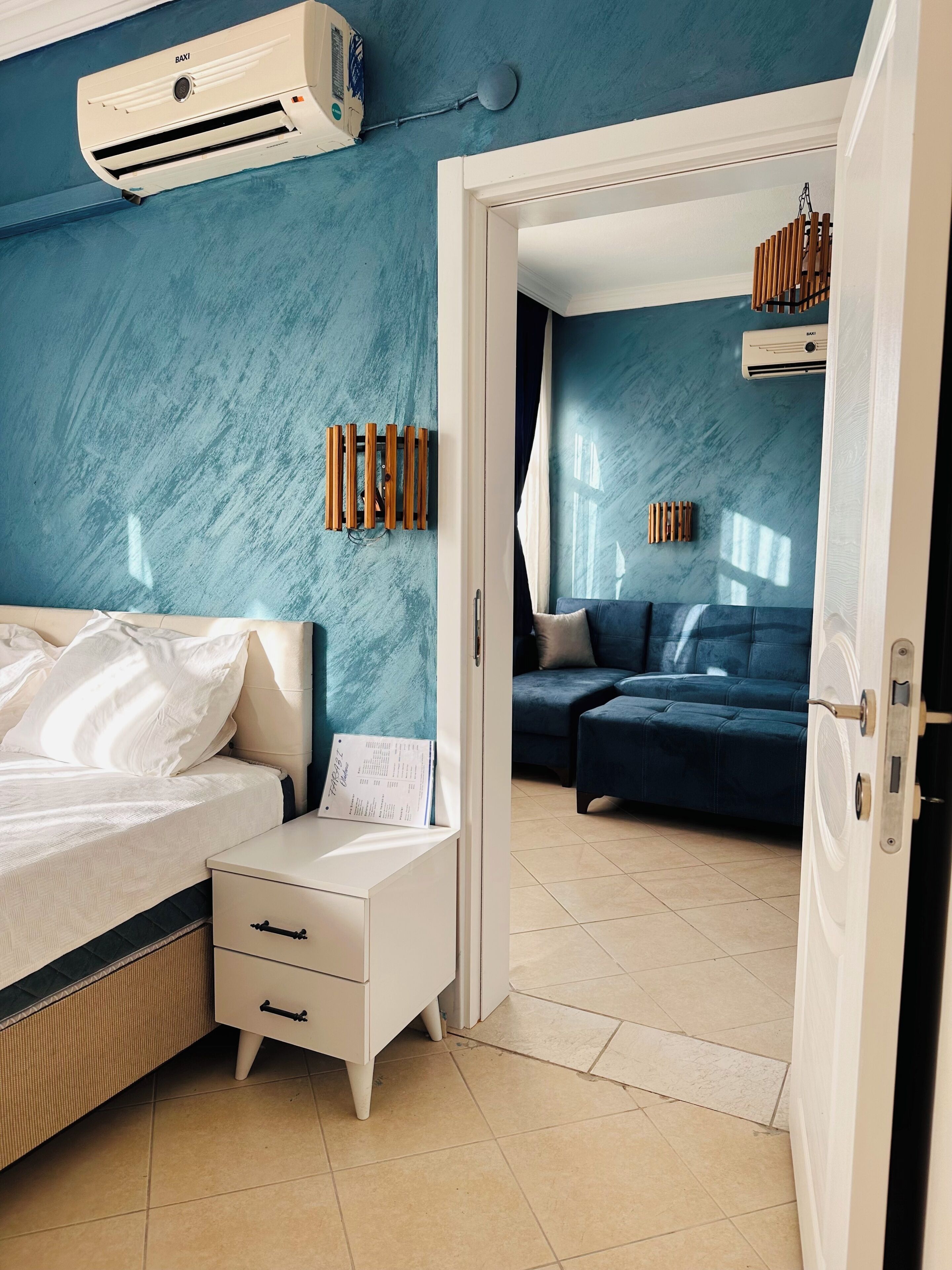 Perhehuoneisto | Työpöytä, ilmainen Wi-Fi, vuodevaatteet