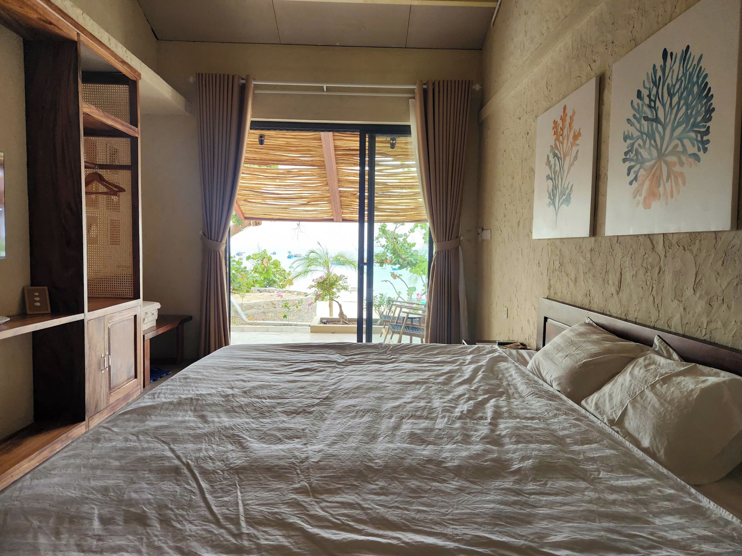 Bungalou, 1 llit de matrimoni gran, vistes al mar | Wifi gratuïta i roba de llit 